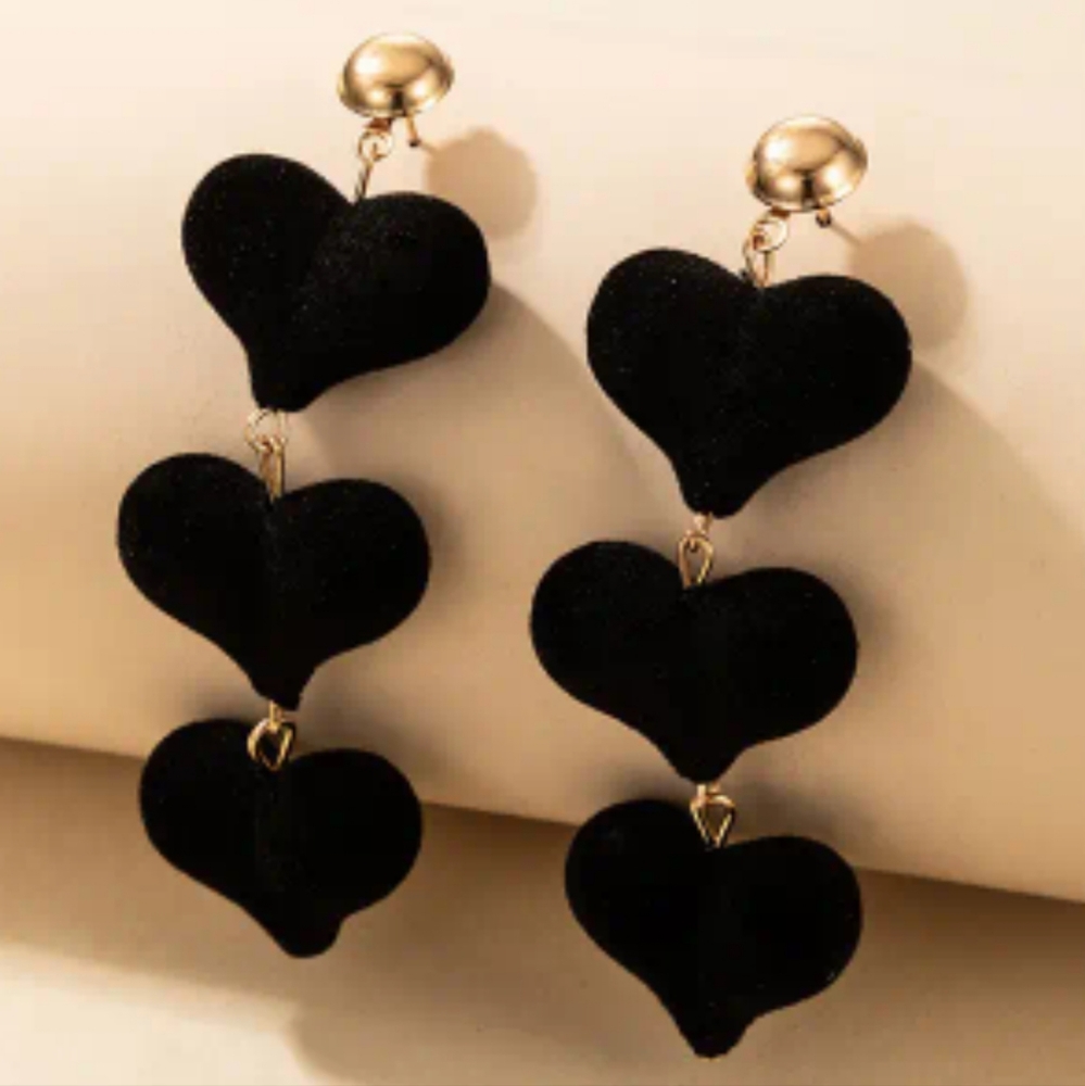 Womans Black  heart drop earrings